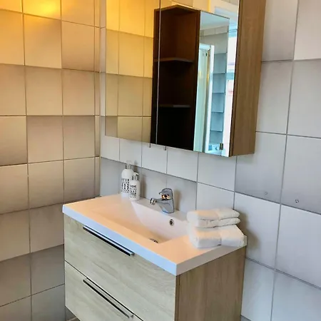 Stor Attraktiv Studioleilighet I Sentrum