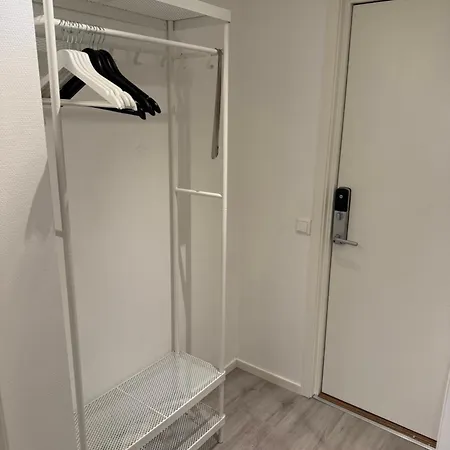 Stor Attraktiv Studioleilighet I Sentrum Apartamento *